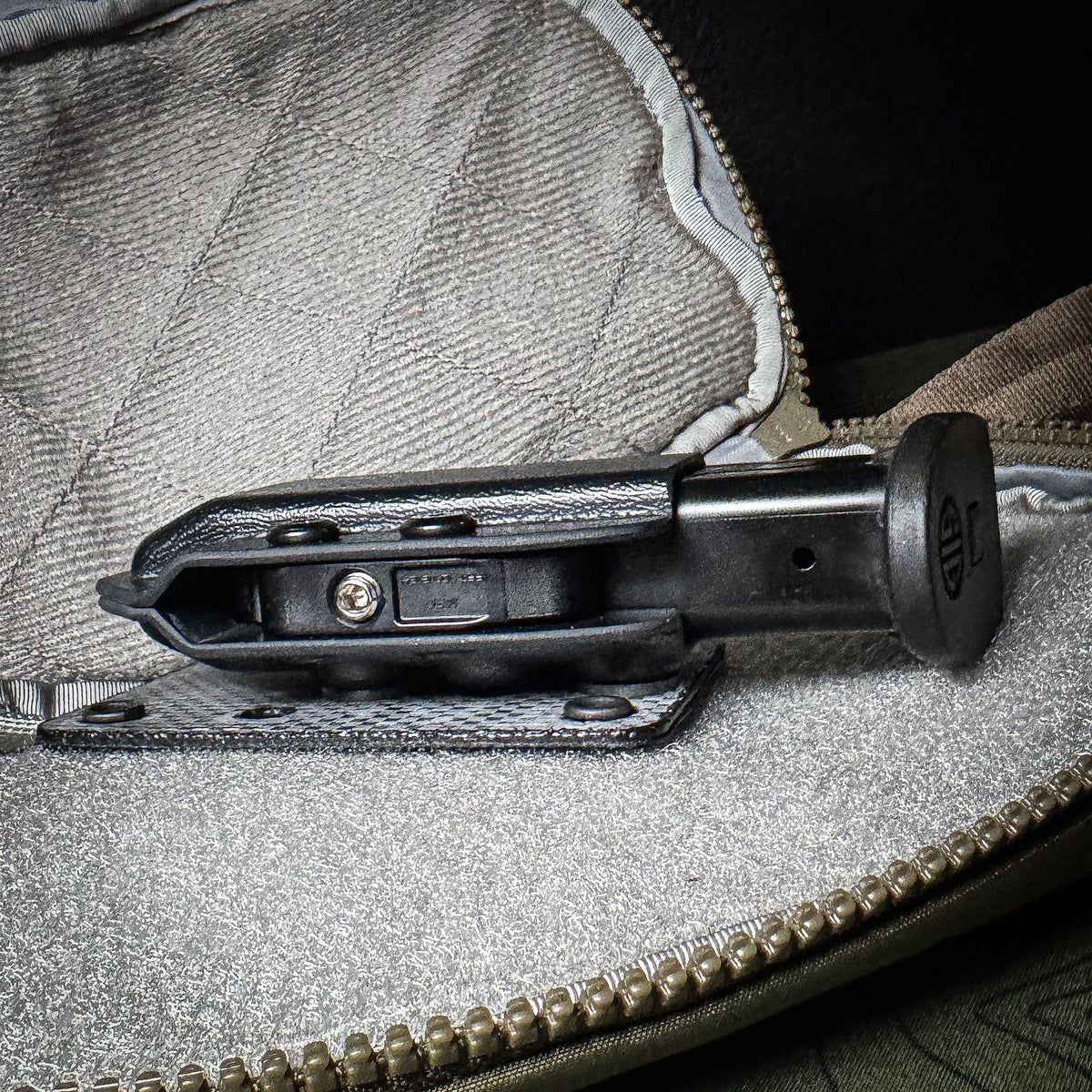 4BROS Hook & Loop Magazine & Accessory Mount for Backpacks & Sling Bags