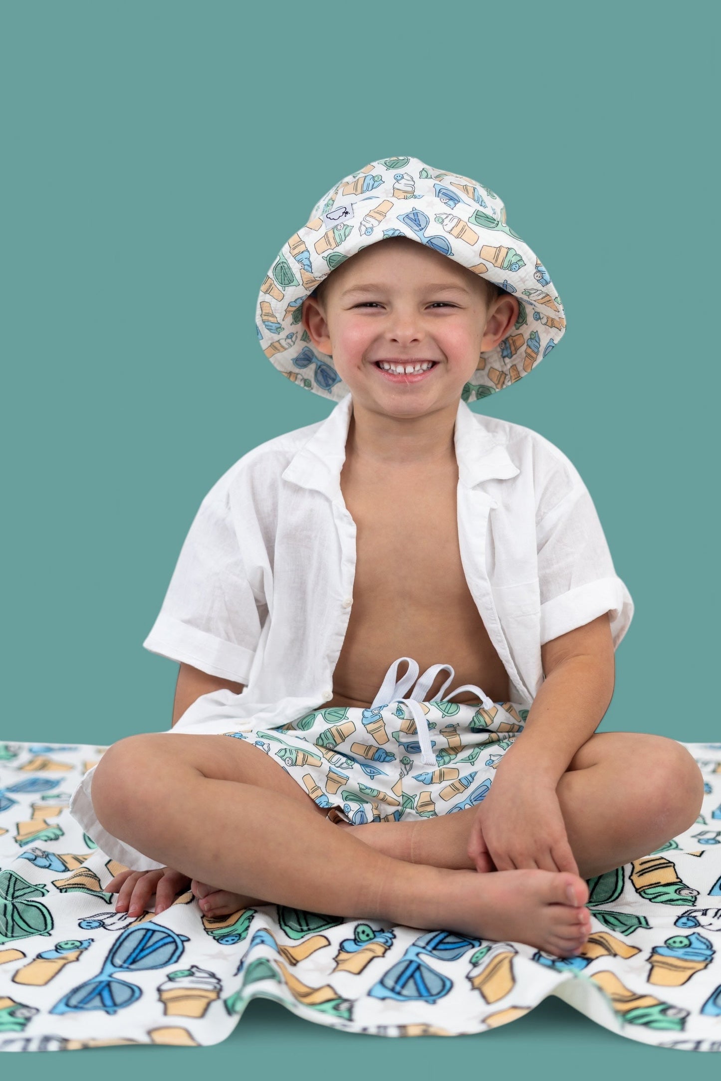 COOL SUMMER DREAM BUCKET HAT