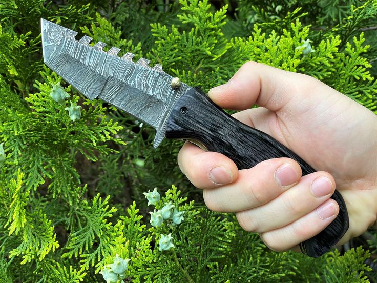 Tactical Defender Folding Pocket Knife – 8" Custom Handmade Damascus Steel Blade with Exotic Pakka Wood Handle