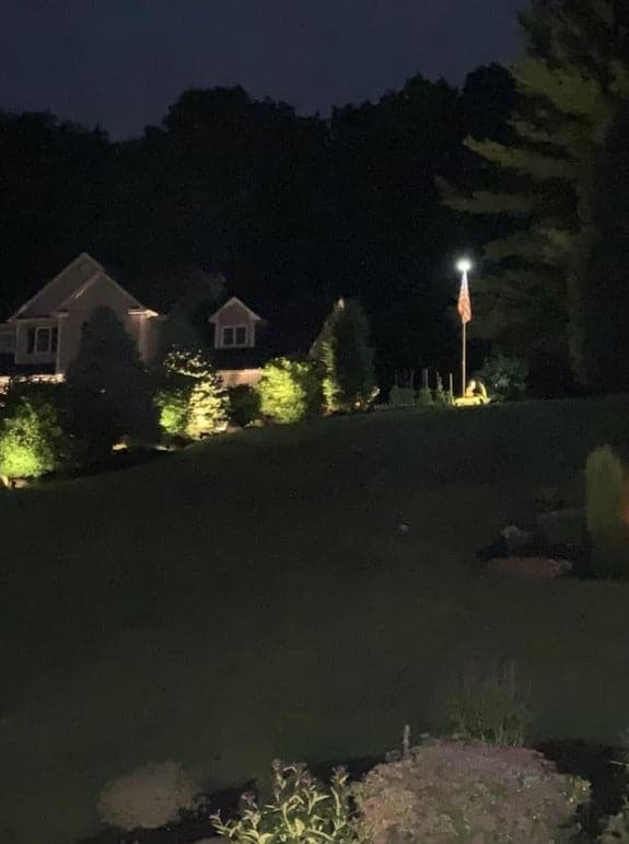 TelePatriot 600 Series Solar Flagpole Light - 600 Lumen IP65 LED