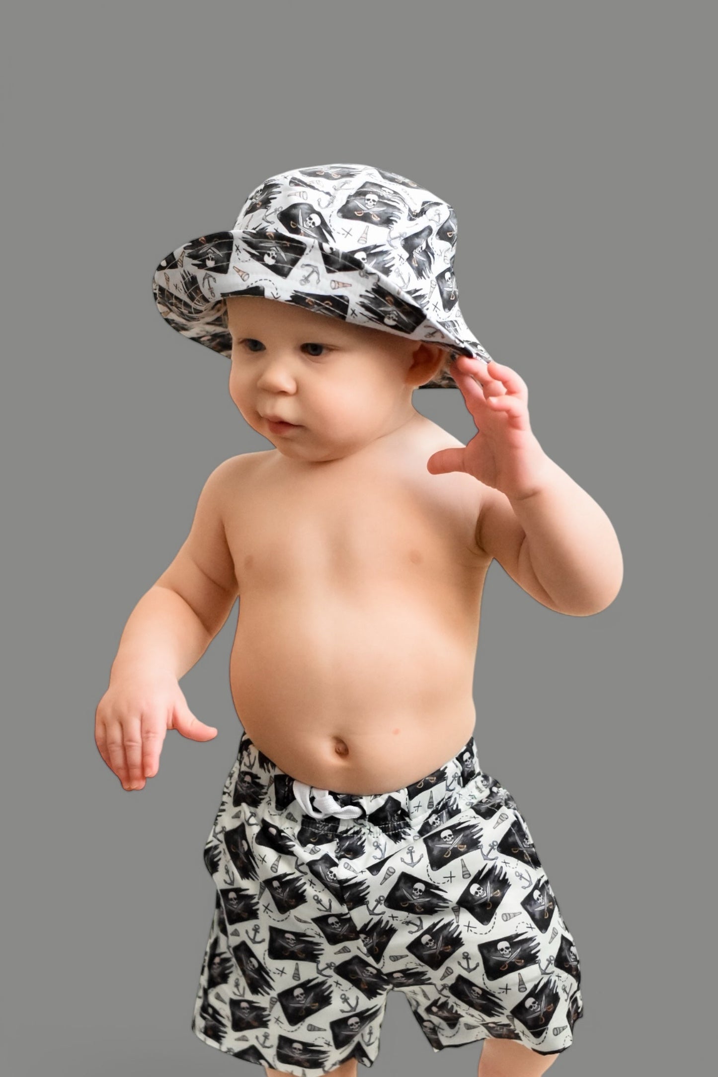 PIRATE CREW DREAM BUCKET HAT