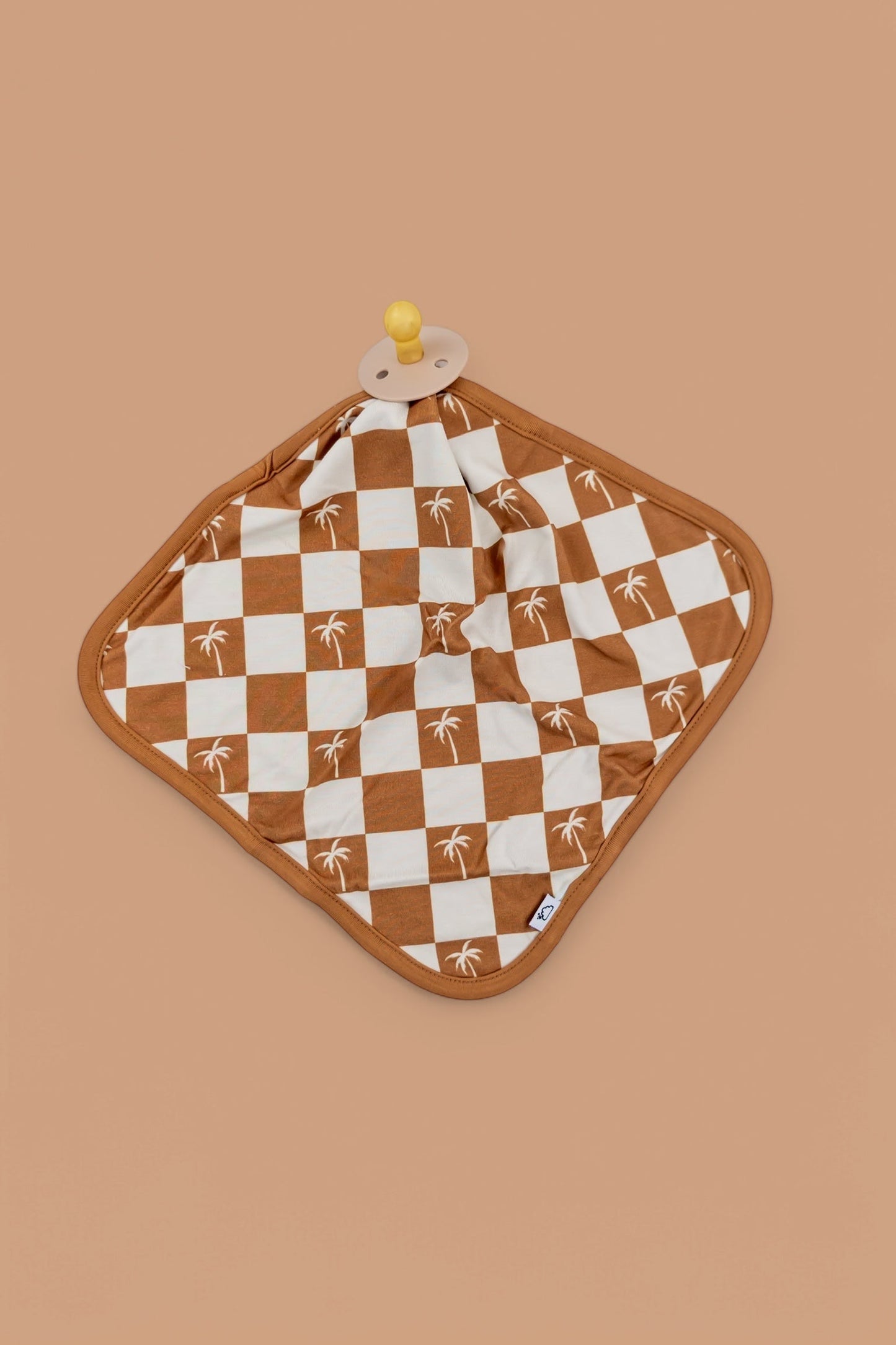 EXCLUSIVE SANDY BEACH CHECKERS DREAM LOVEY