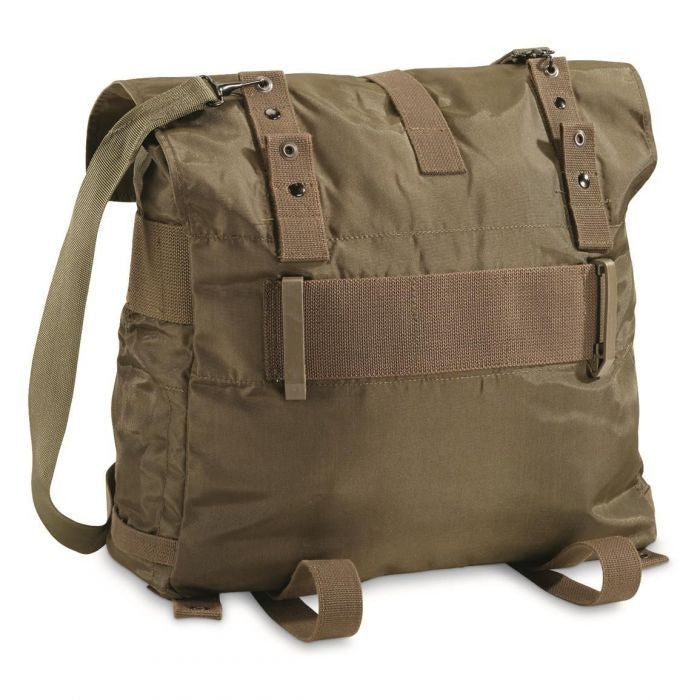 AUSTRIAN OD COMBAT PACK W/STRAP LIKE NEW