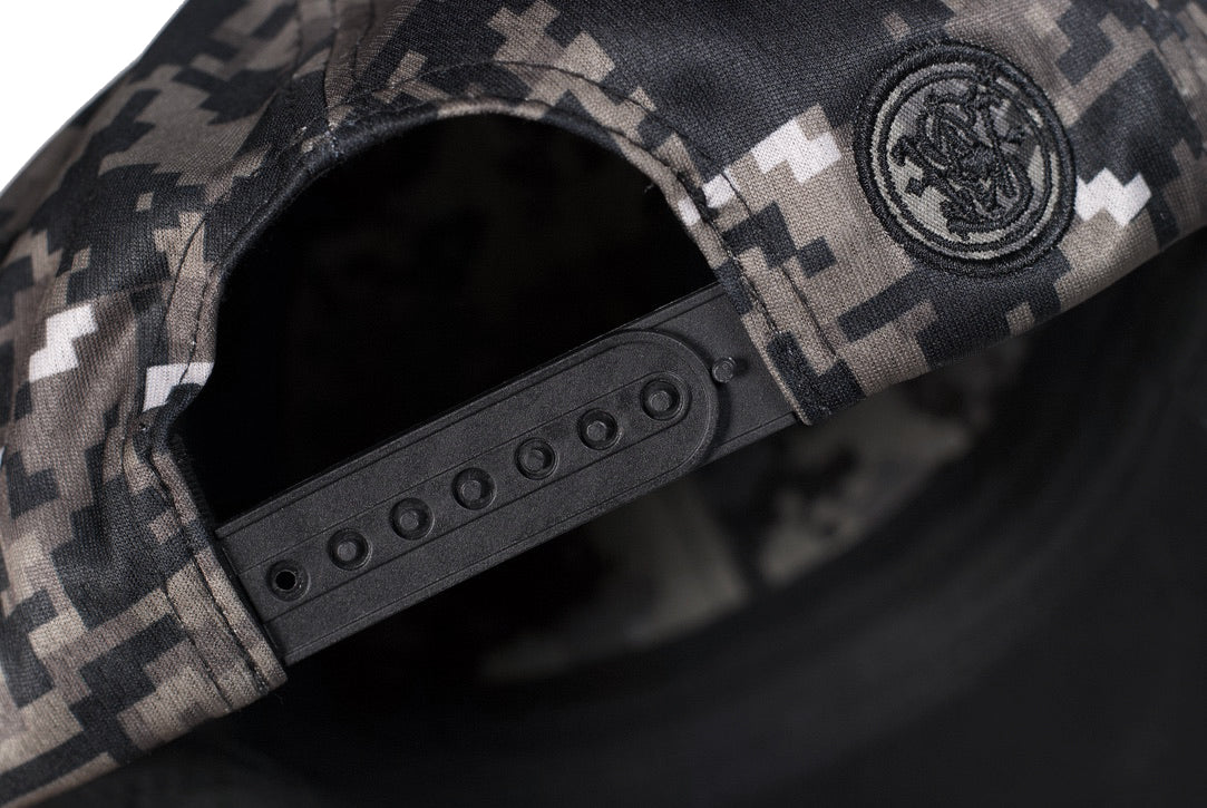 M&P® by Smith & Wesson® Digital Camo Logo Performance Trucker