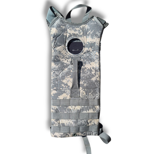 MOLLE II Hydration System Carrier Used - ACU-No bladder
