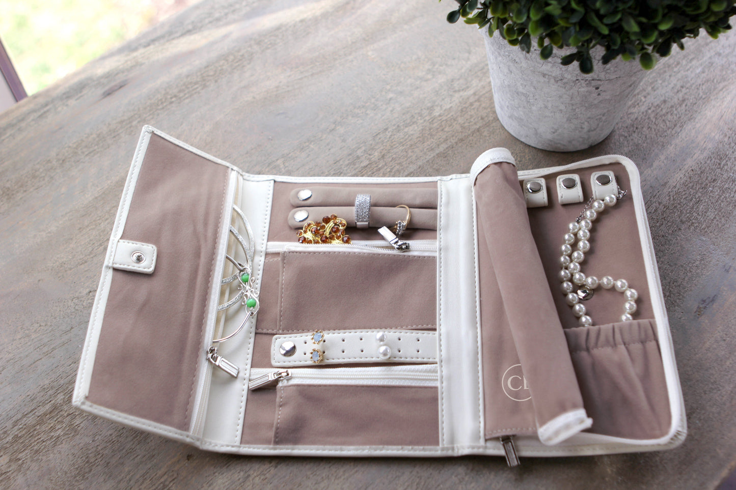 Travel Jewelry Case - Vegan Leather