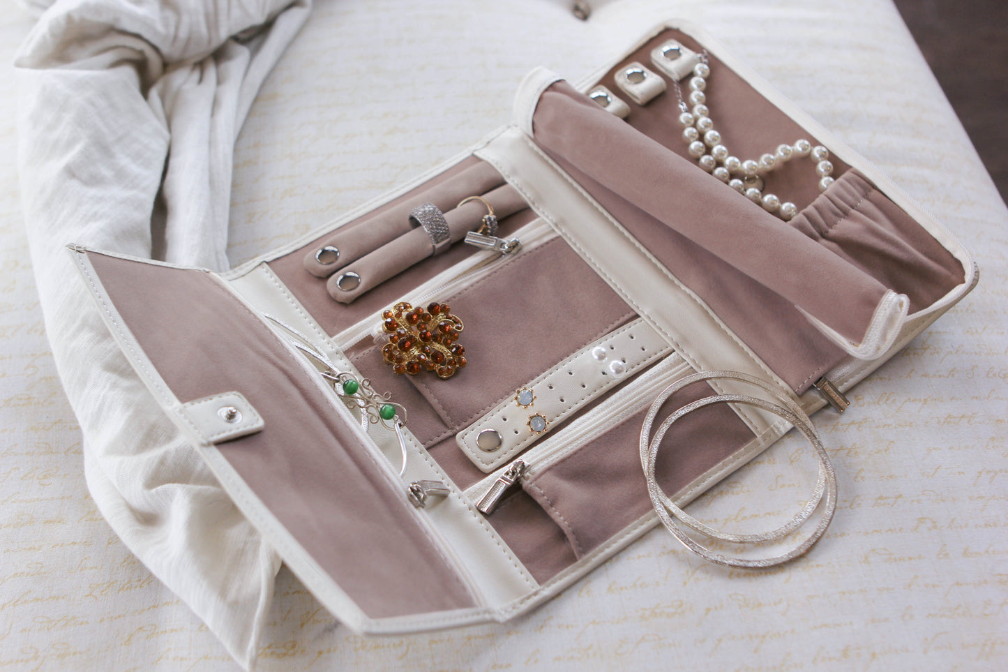 Travel Jewelry Case - Vegan Leather