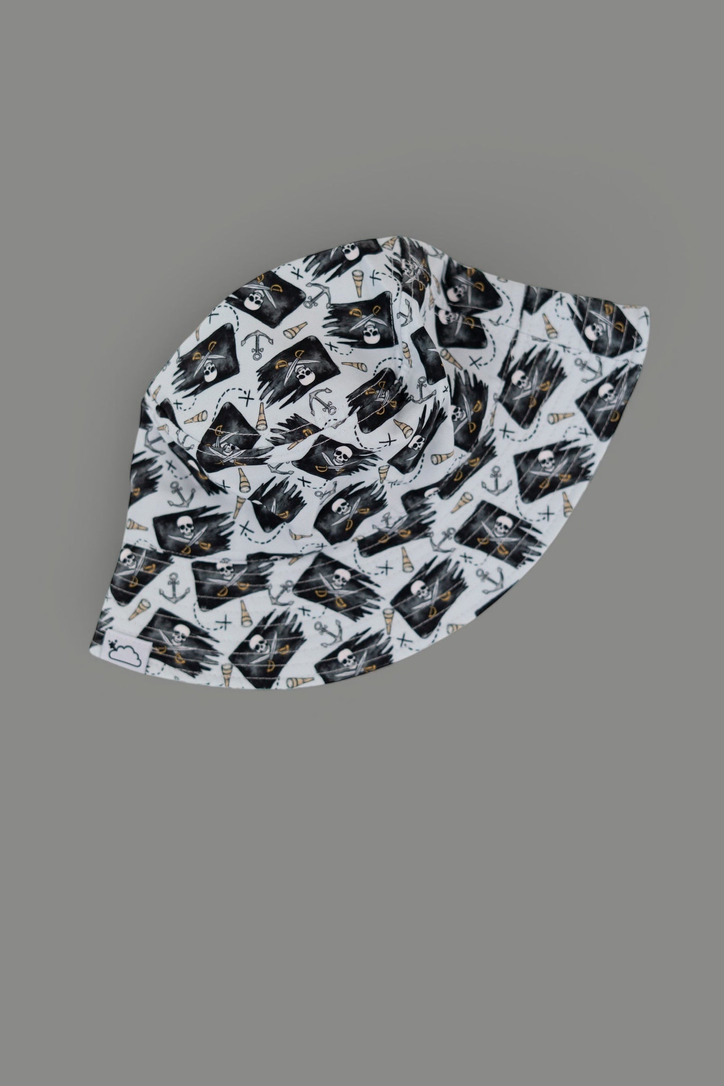 PIRATE CREW DREAM BUCKET HAT