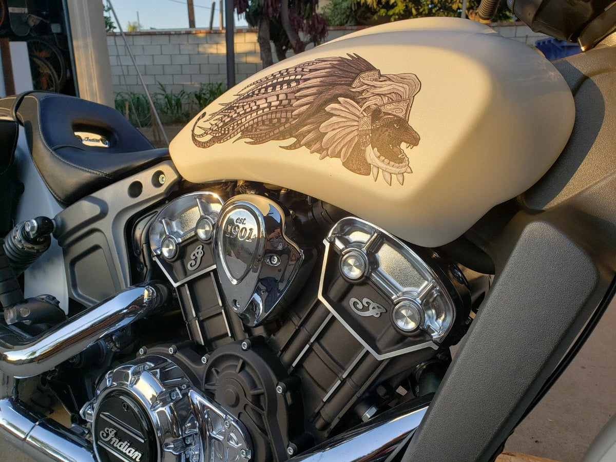 Azteca - Indian Scout - Black & White