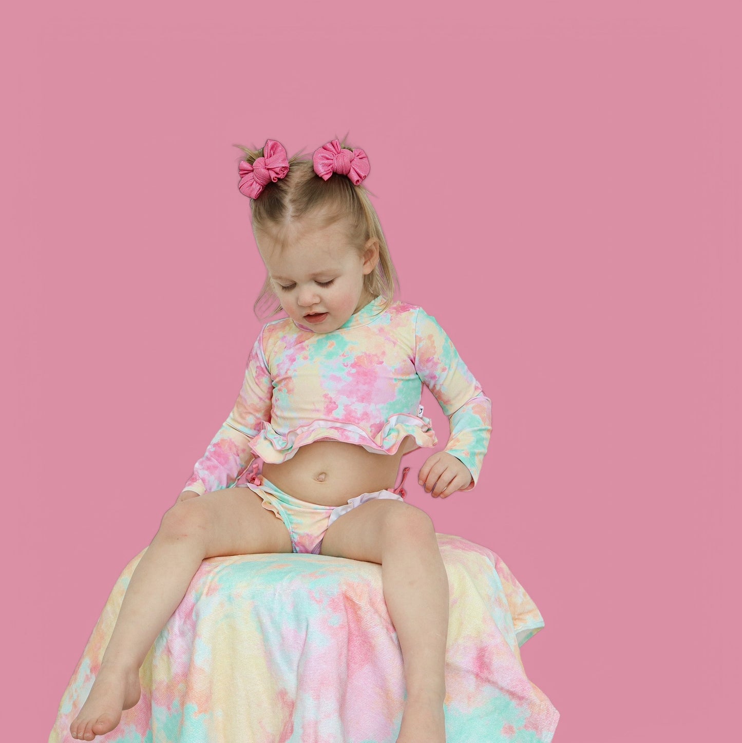 RAINBOW CLOUDS DREAM 2-PIECE RASH GUARD RUFFLE SWIM SUIT