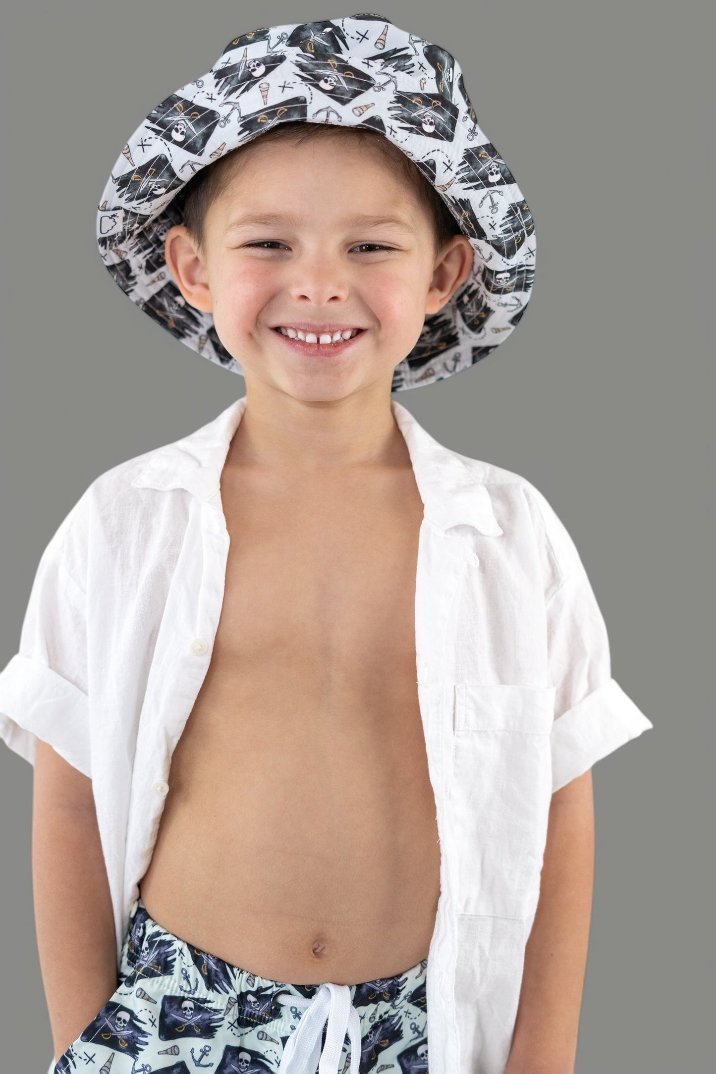 PIRATE CREW DREAM BUCKET HAT