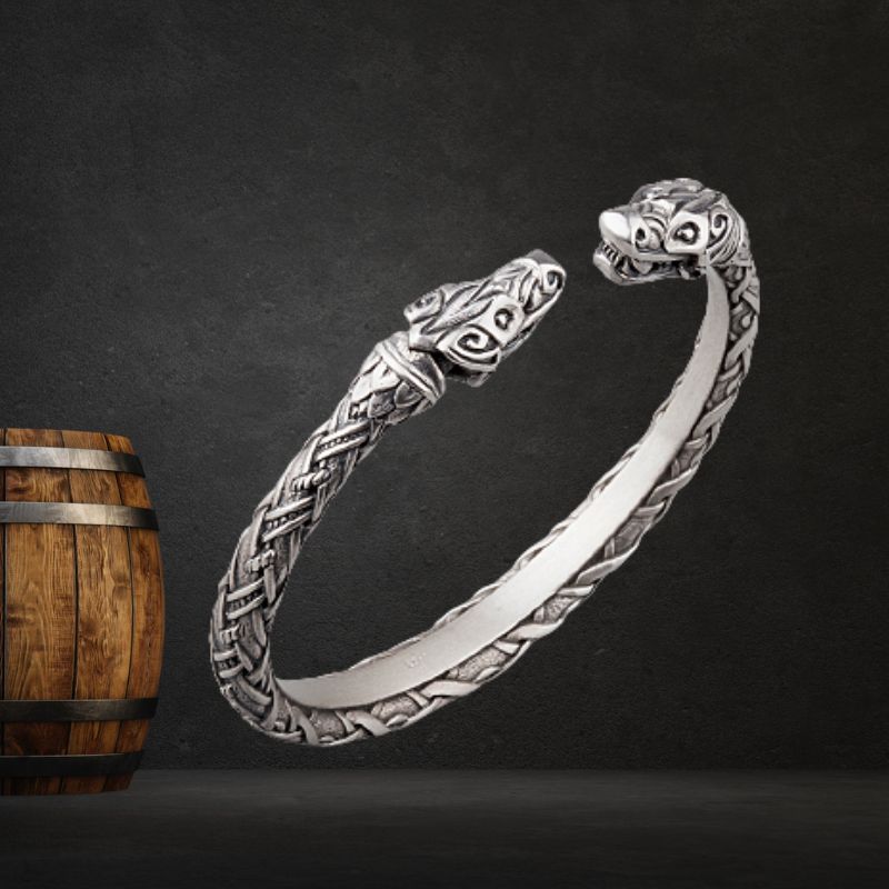 925 Sterling Silver Arm Ring With Wolf Heads