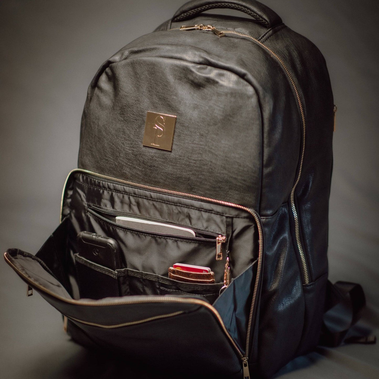 Black Leather Daily Commuter Bag XL