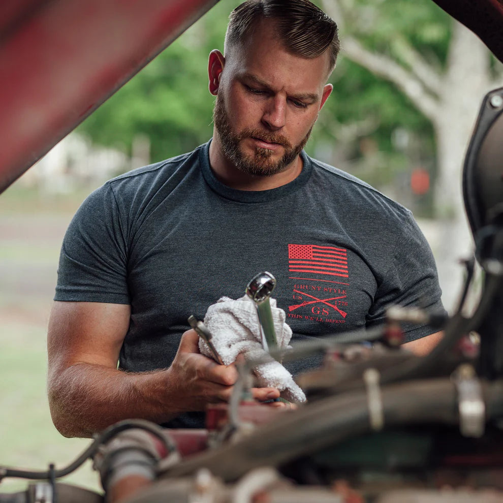 Red Blood Blue Collar™ T-Shirt - Charcoal