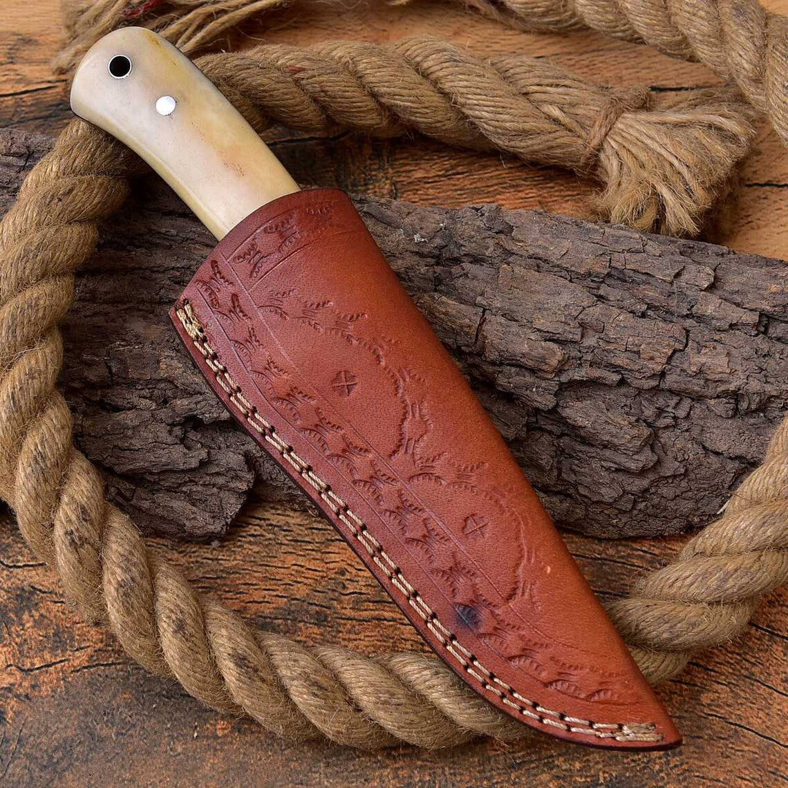 Custom Handmade Full Tang Hunting Knife with Fire Pattern Damascus Steel Blade, Bone Handle, and Leather Sheath - 8.75 Inches