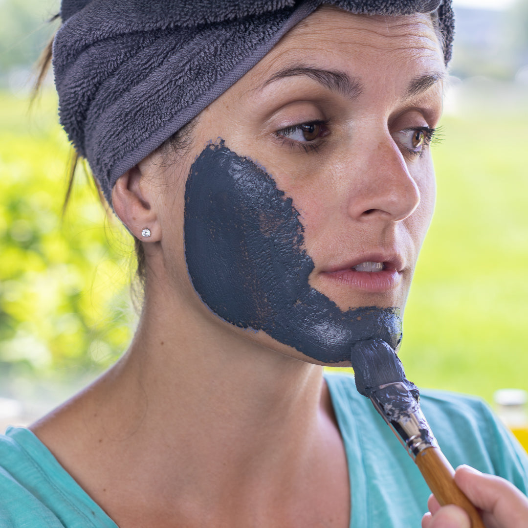 Clay Face Mask: Activated Charcoal