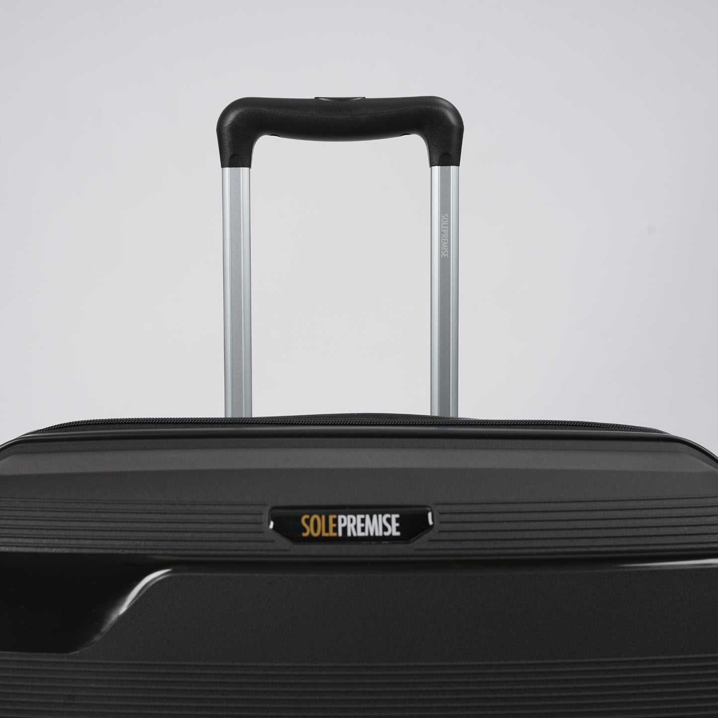 28-inch Black Hardcase Roller Luggage