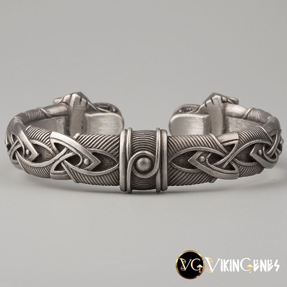 Premium Sterling Silver Norse Metal Arm Ring With Wolf Heads