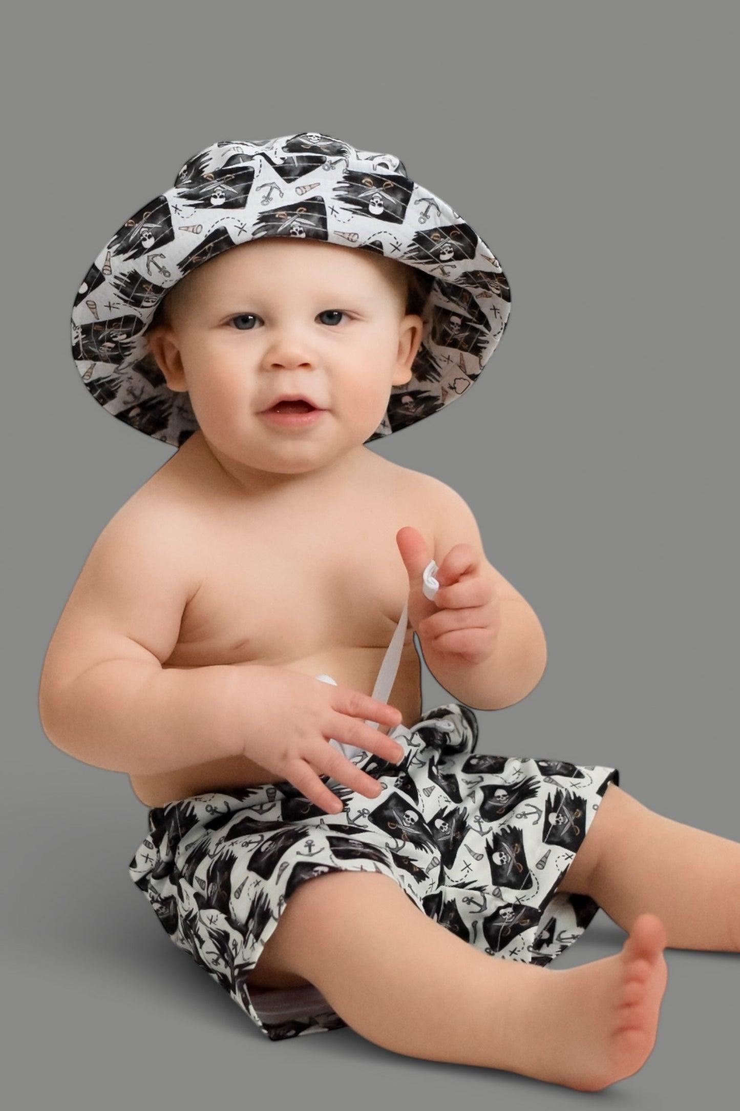 PIRATE CREW DREAM BUCKET HAT