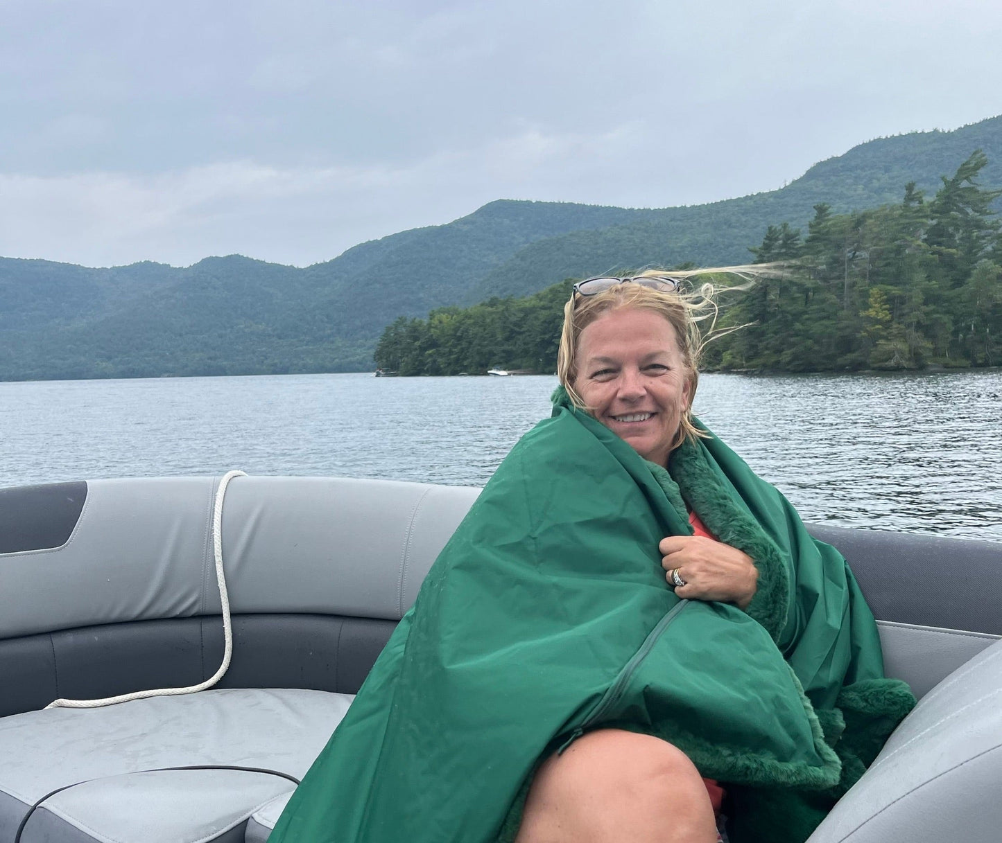 Waterproof Windproof Outdoor Lap Blanket | Pretty Rugged