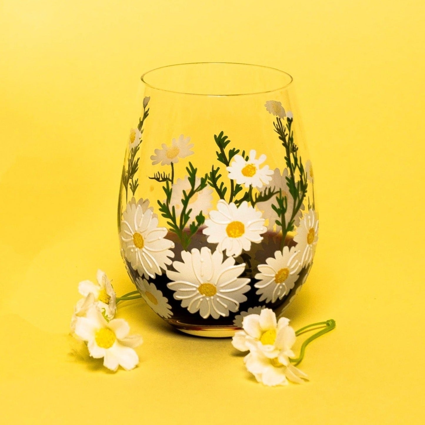 Daisy Painted Stemless Wine Glasses
