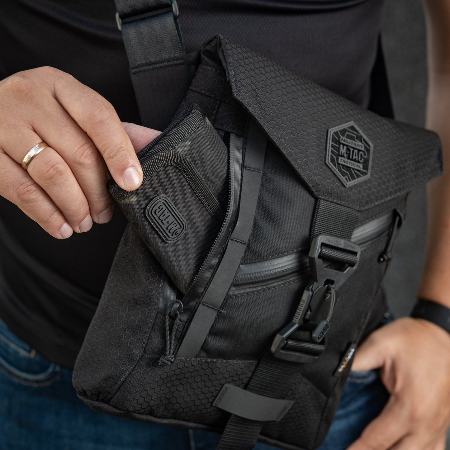 M‑Tac Magnet Shoulder Bag Gen II Elite Hex