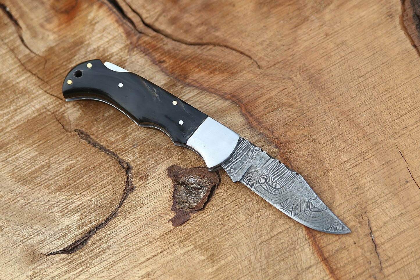 Customs Hand Made Forged Damascus Steel Folding Knife Steel Bolster Bull Horn Handle WH 2841