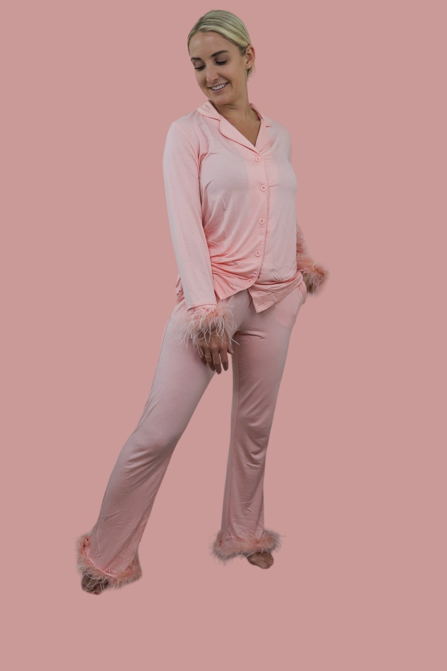 CORAL FEATHERED WOMEN'S DREAM FLARE SET