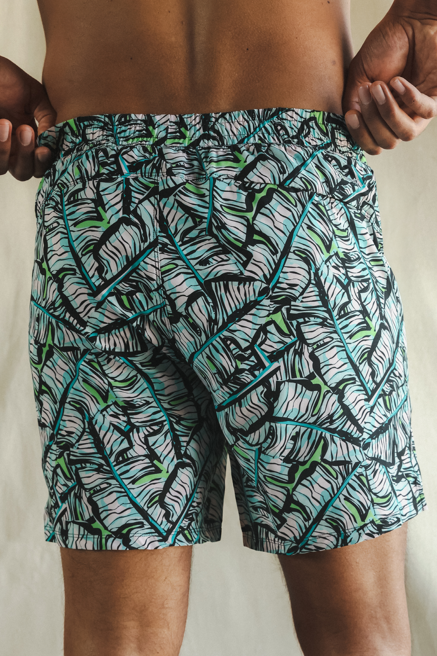 The Easy Breezy | Blue Tropical Ball Hammock® 7 Inch Athletic Shorts