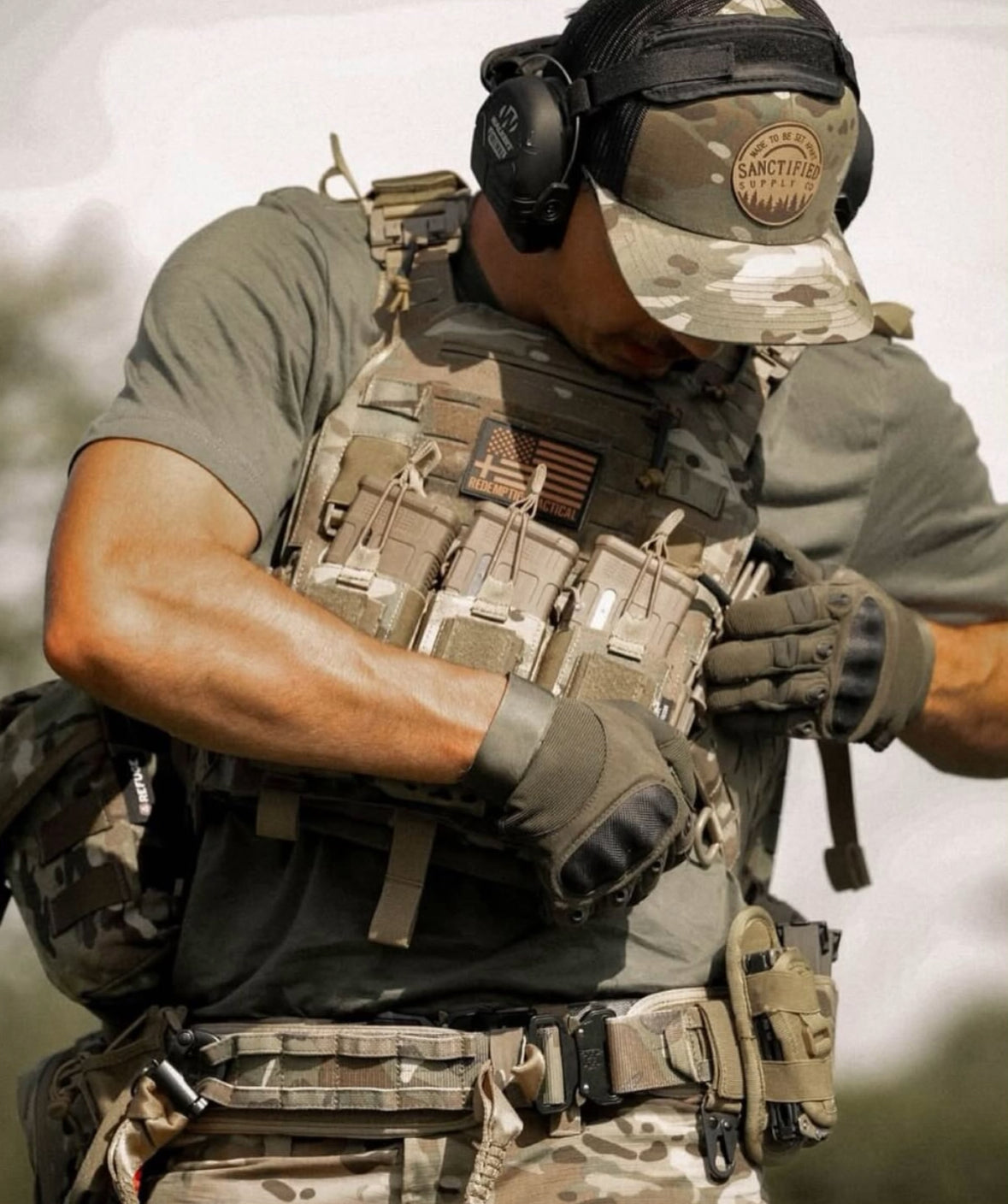 Redemption Tactical Crusader 2.0® l St. Michael FULL ARMOR KIT COMBO PACKAGE with Crusader 2.0 +IFAK Medical Kit + LEVEL IV  (2) 10x12 Front/Back Plates (2) 6x6 Side Plates (Level IV Ceramic)