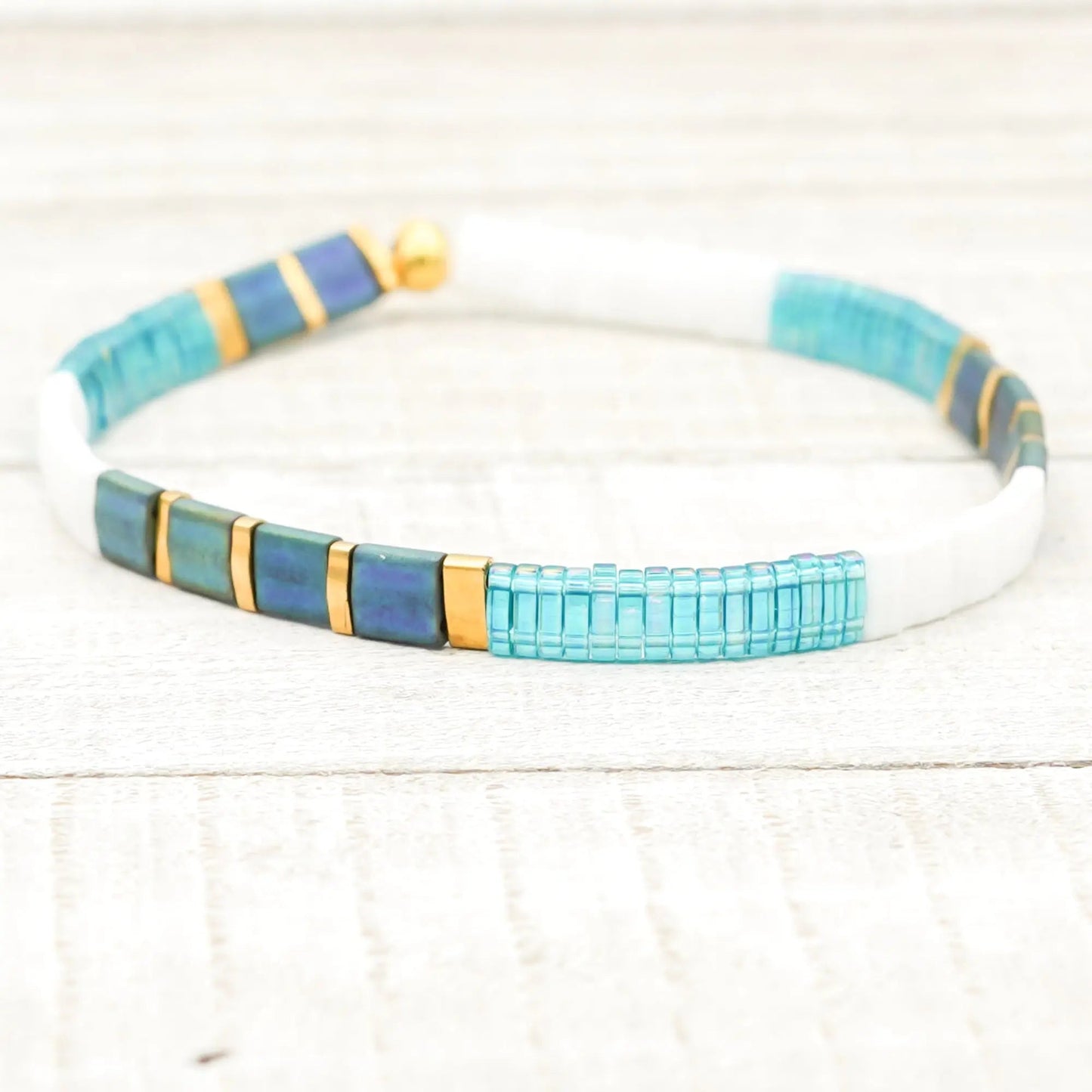 GOING COASTAL - Tila Bead Bracelet | Single