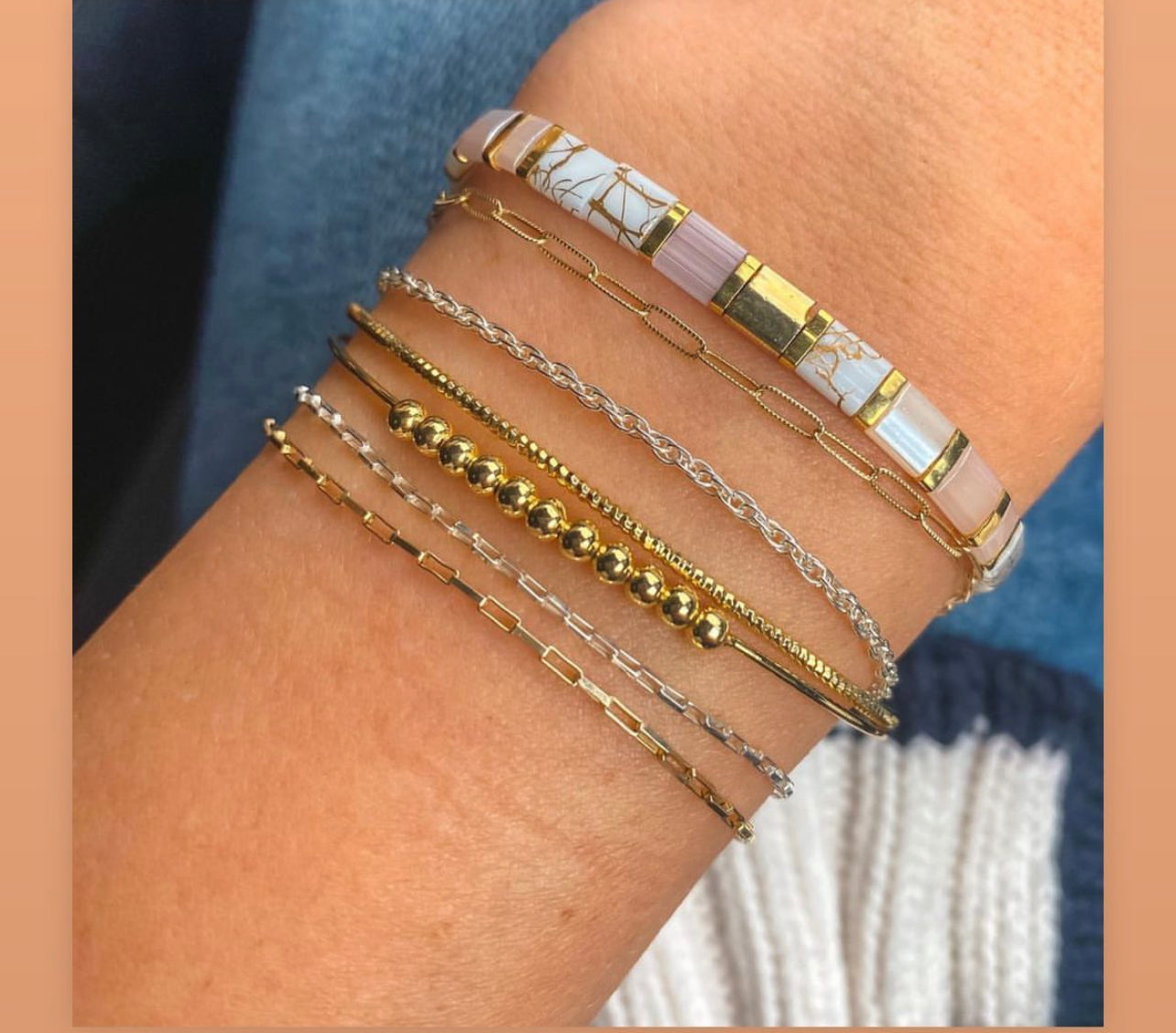 GOLDEN ERA - Gold Cuff Accent Bracelet