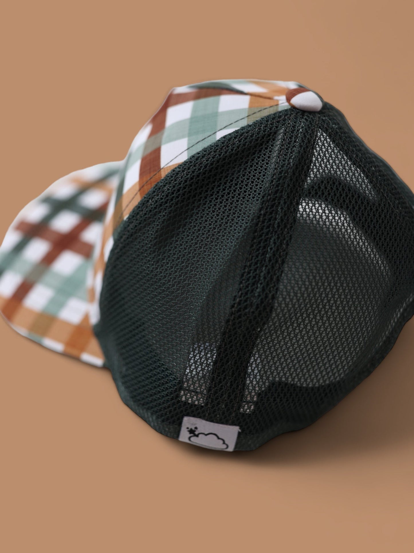 AUTUMN PLAID DREAM TRUCKER HAT