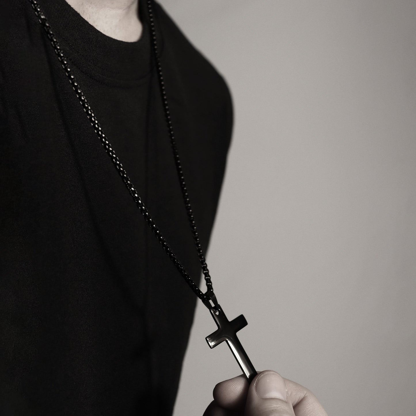 Stainless Steel Rounded Box Chain Cross Necklace