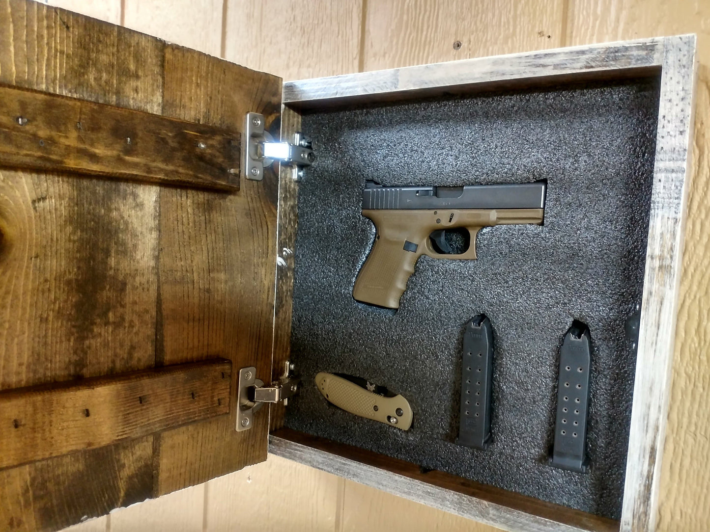 "JOIN OR DIE" GUN CONCEALMENT WALL ART BOX.
