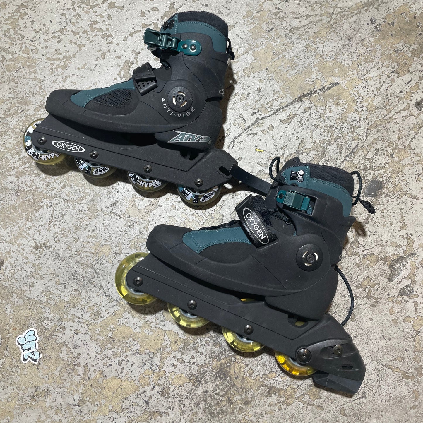 Oxygen ATV3 L Inline Skate - Black/D Green [Size 5.5 Women]