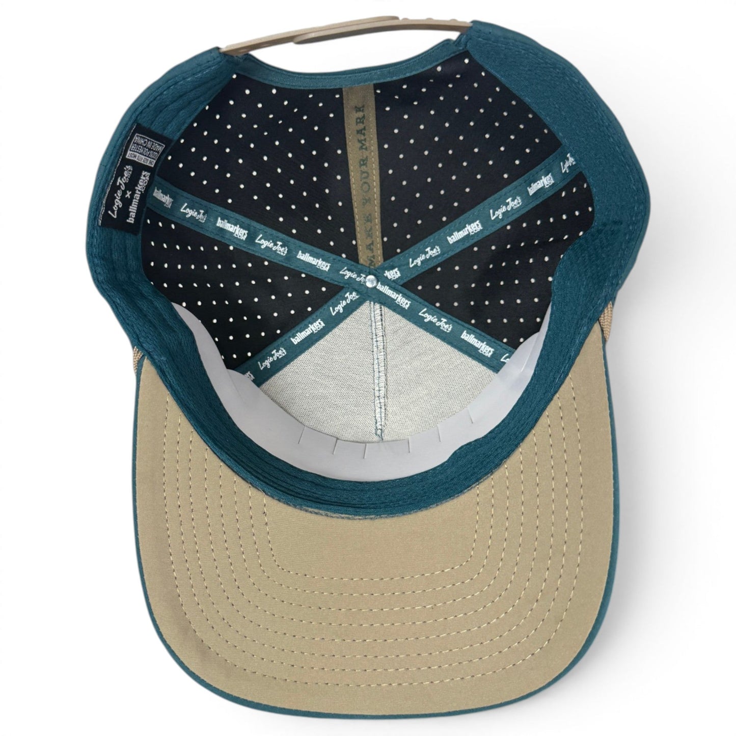 Deep Dive Golf Hat | Snapback Cap | Built-in Magnetic Ball Marker Holder + Marker Included | Adjustable Scuba Diver