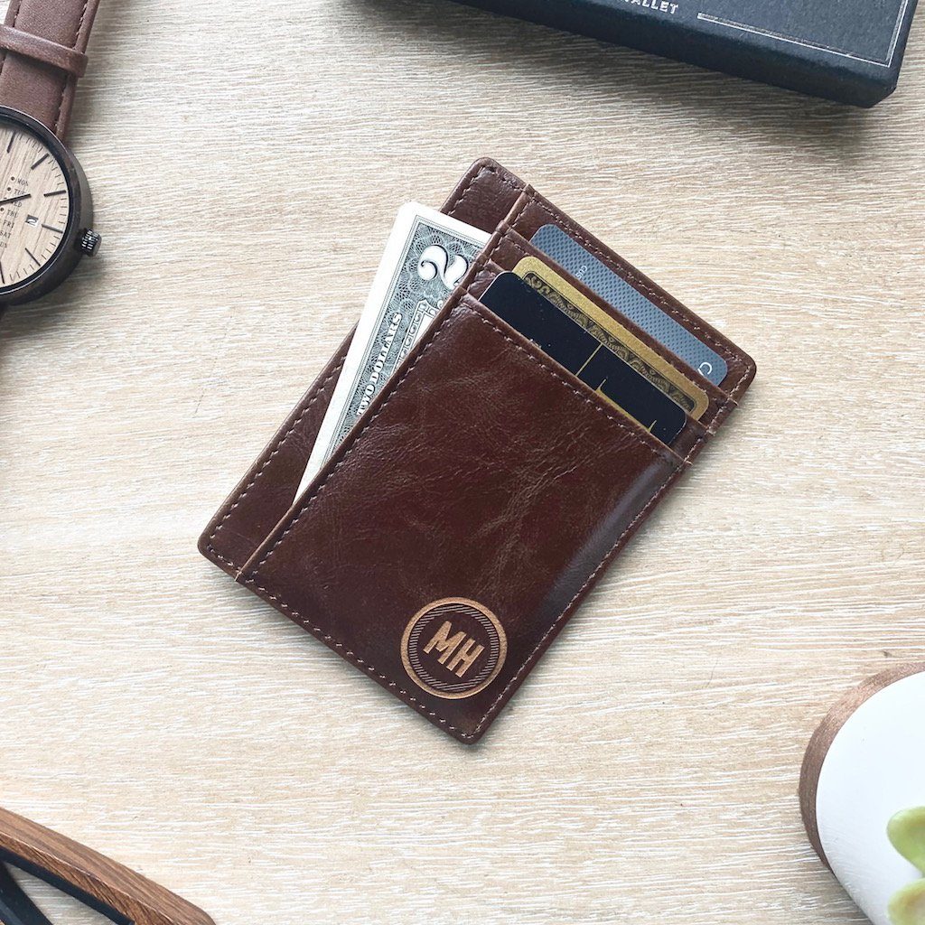 Front Pocket Wallet: Circle