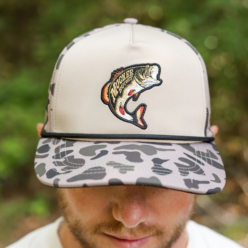 Big Bass Daddy Duck Camo Bucket