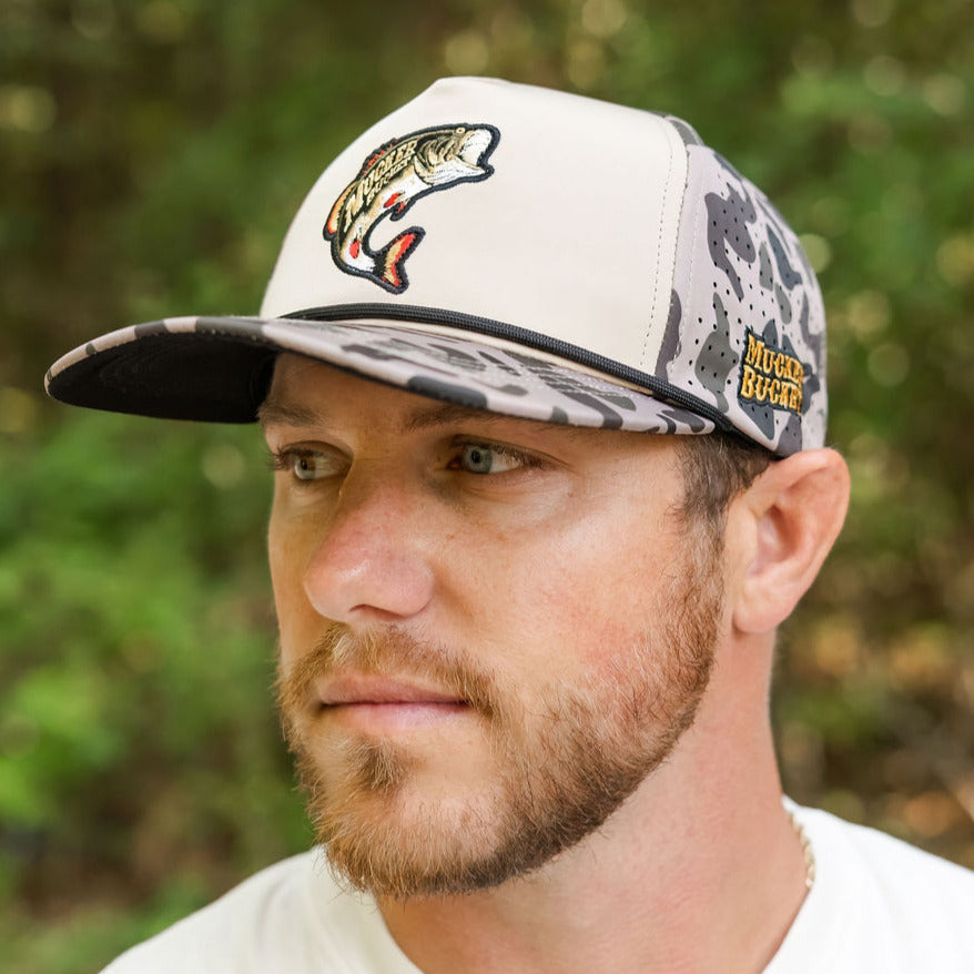 Big Bass Daddy Duck Camo Bucket