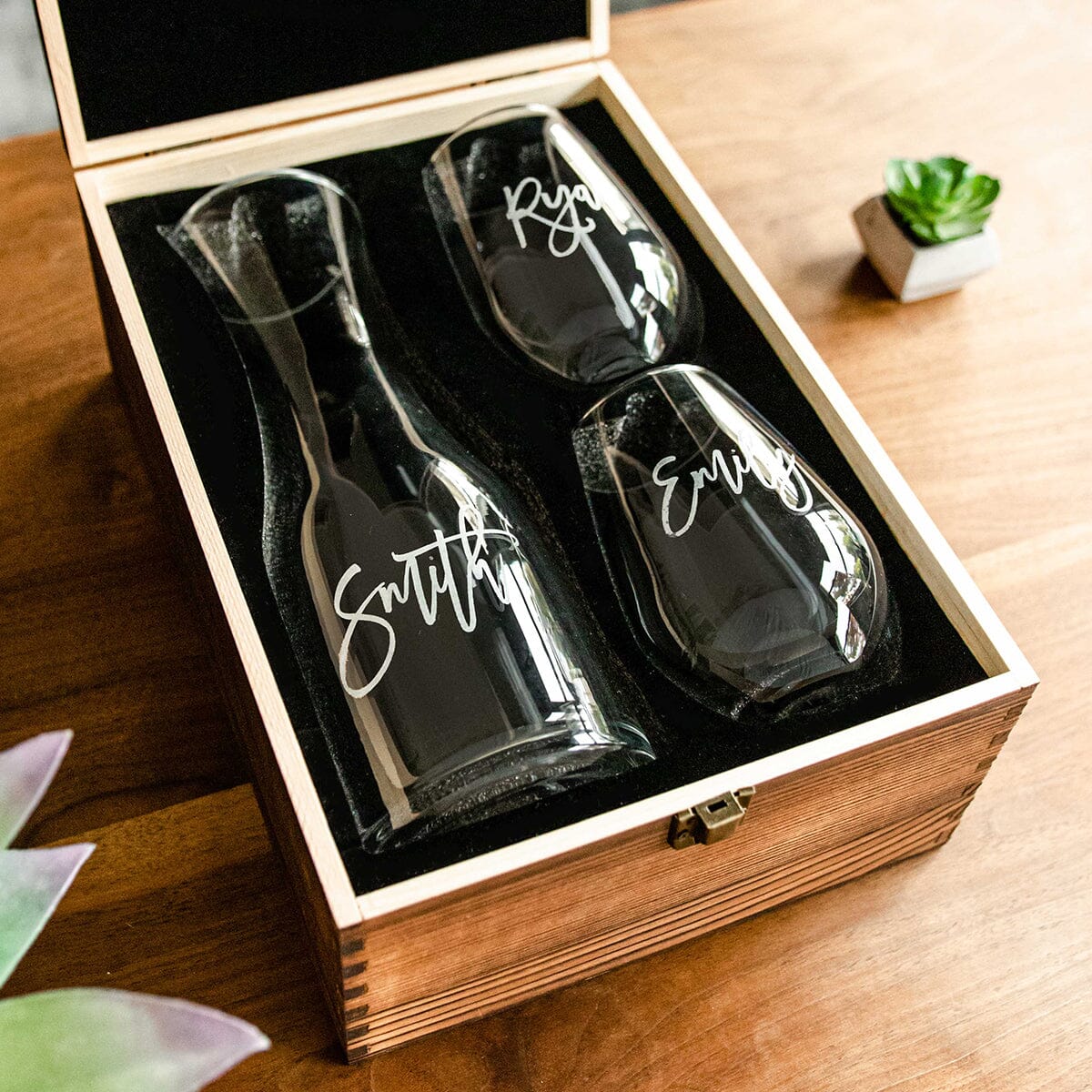 Wine Decanter - The Script