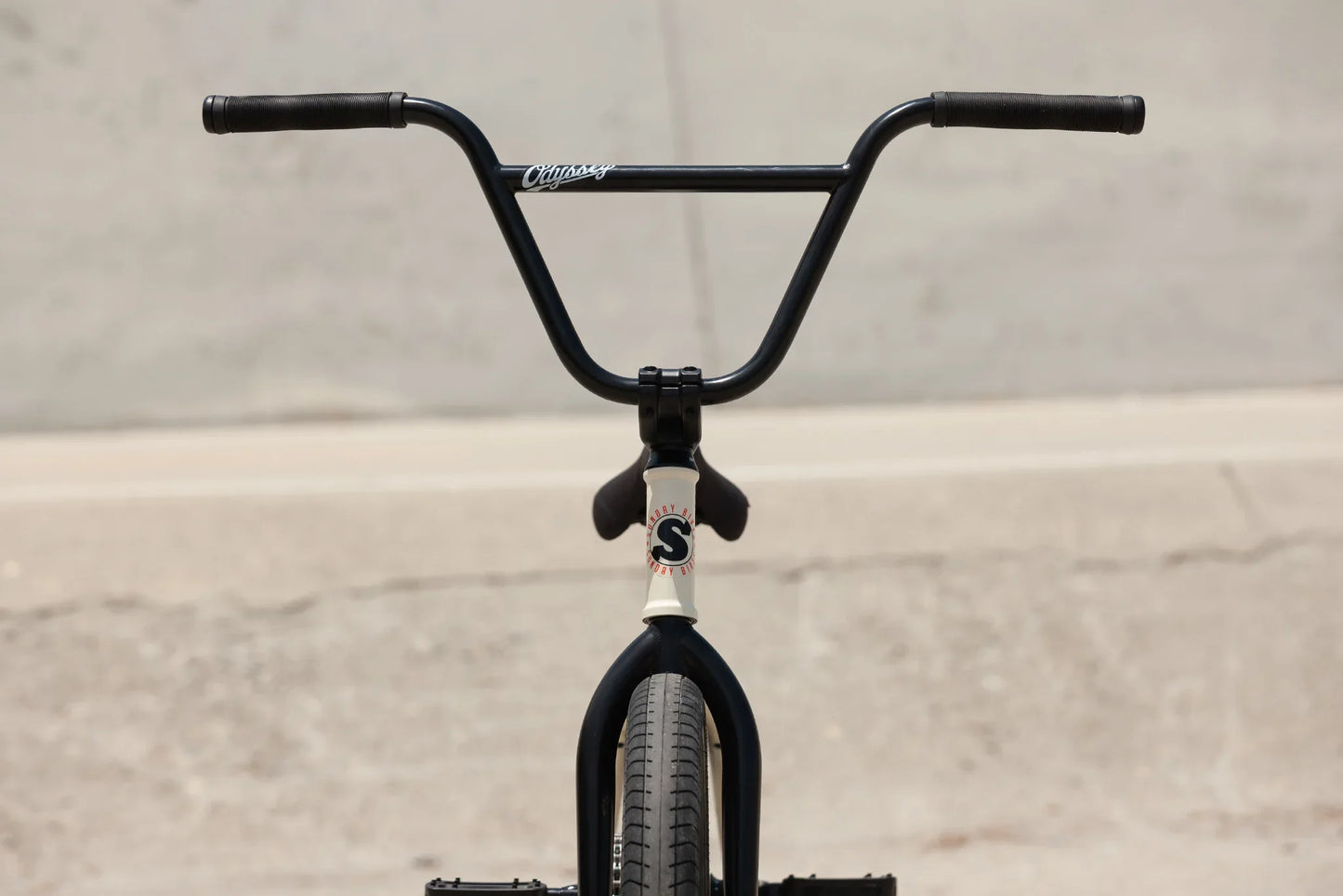 Sunday 2022 Soundwave Cassette Special 21″ Gary Young Signature Complete BMX Bike RHD/LHD - Gloss Classic White