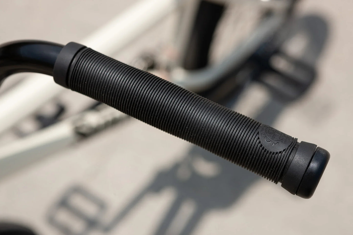 Sunday 2022 Soundwave Cassette Special 21″ Gary Young Signature Complete BMX Bike RHD/LHD - Gloss Classic White