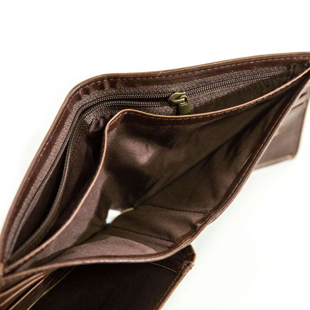 Personalized Bifold Wallet: Circle