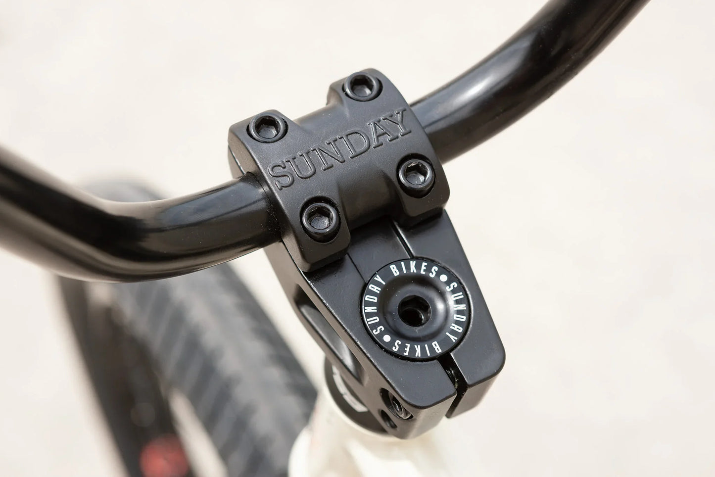 Sunday 2022 Soundwave Cassette Special 21″ Gary Young Signature Complete BMX Bike RHD/LHD - Gloss Classic White