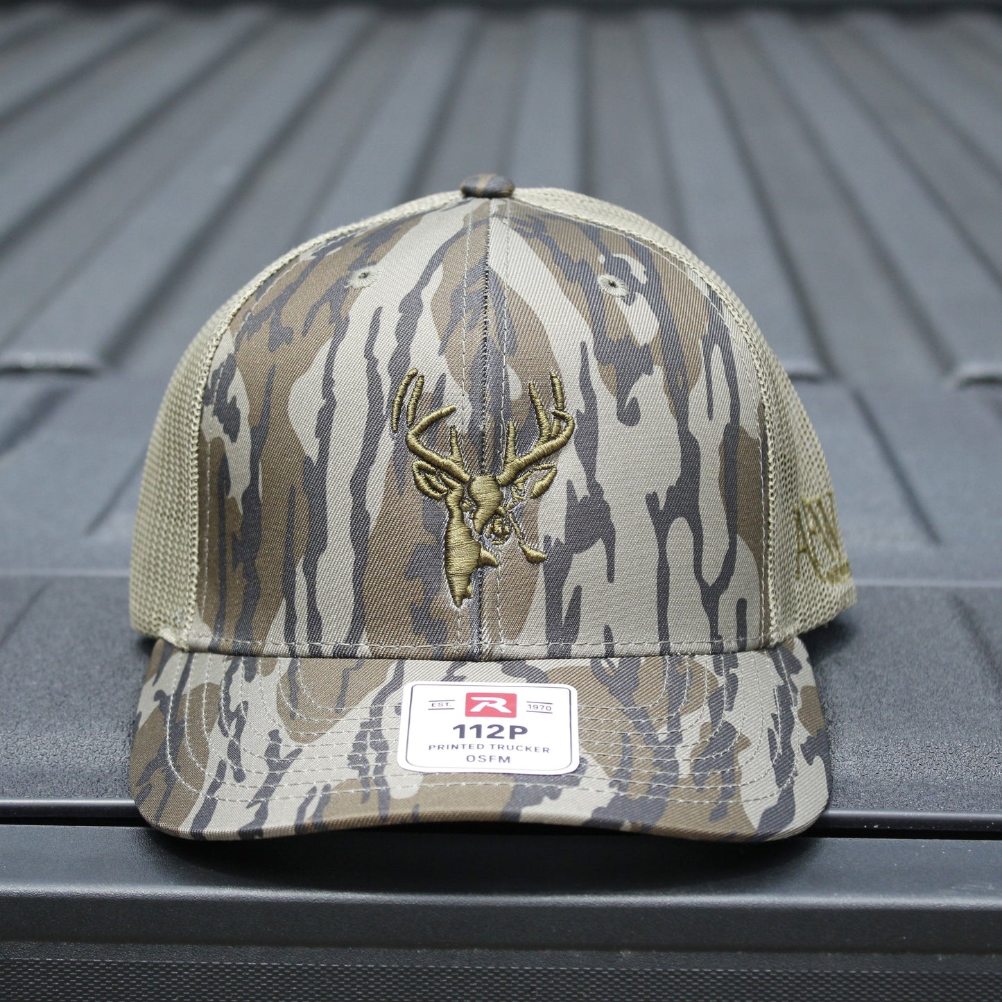 Buck Mossy Oak Bottomland - Loden Mesh Back- 112P