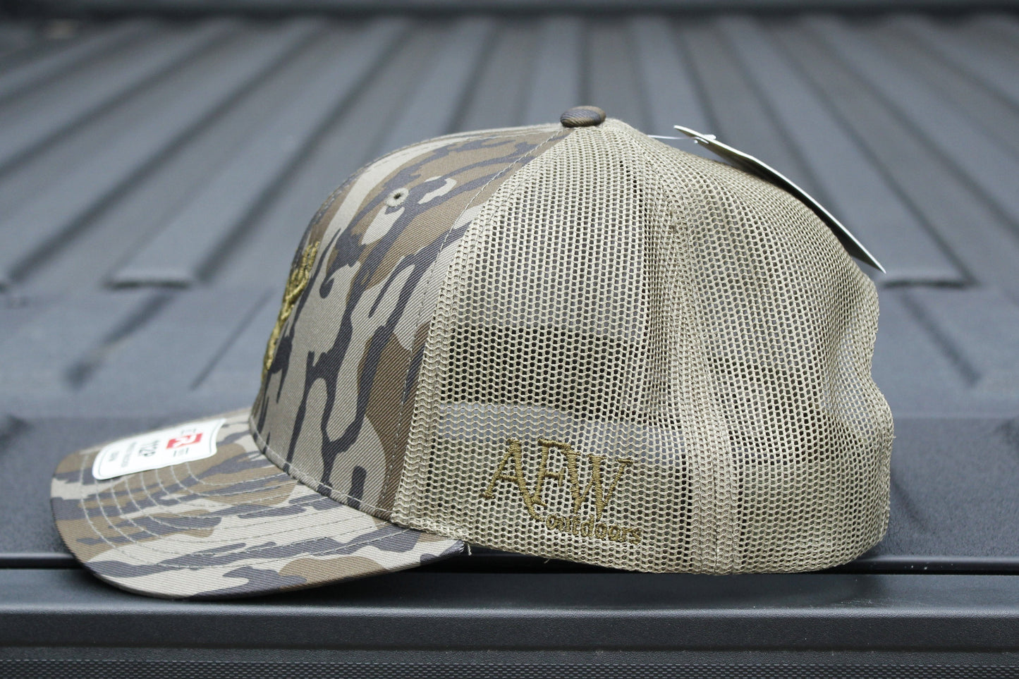 Buck Mossy Oak Bottomland - Loden Mesh Back- 112P