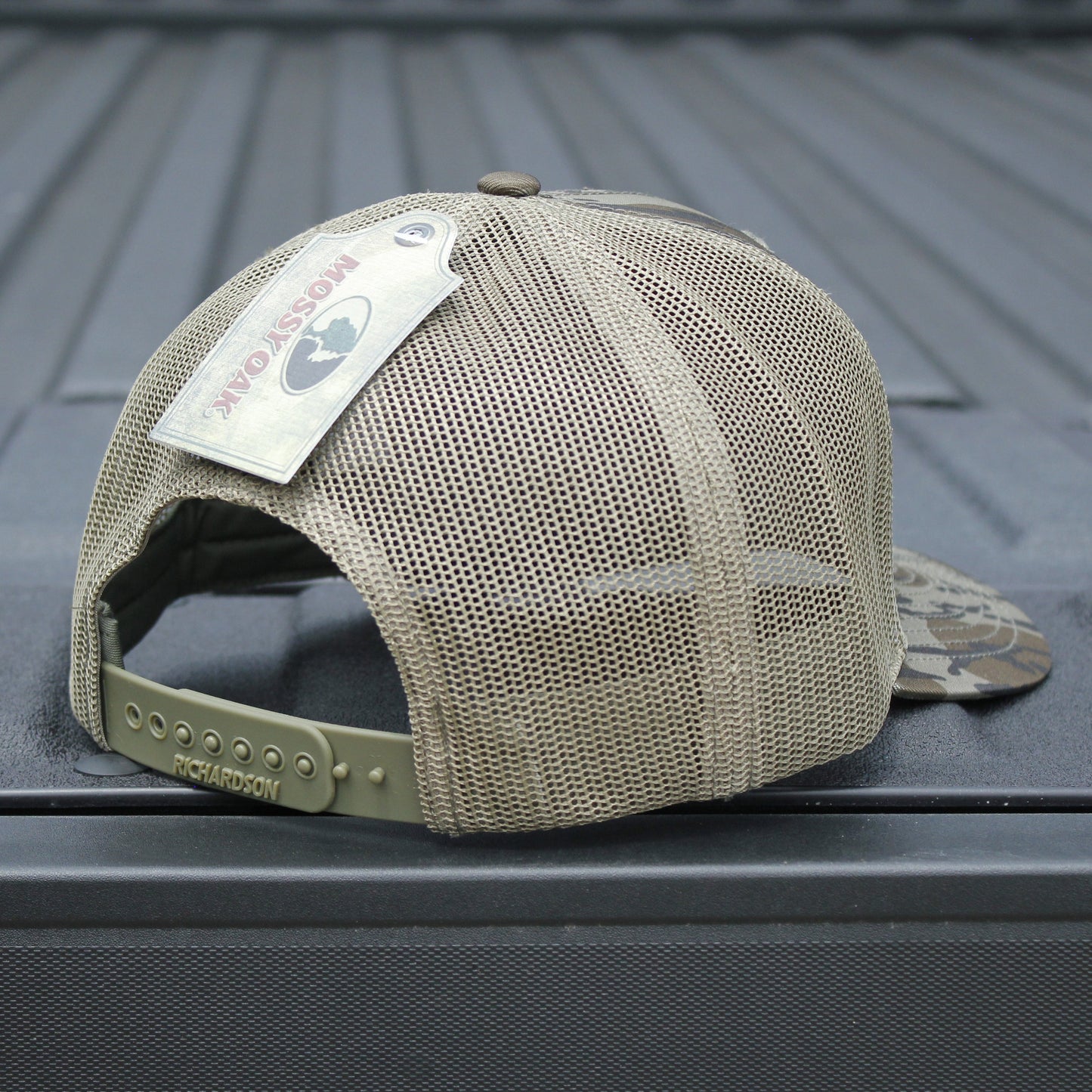 Buck Mossy Oak Bottomland - Loden Mesh Back- 112P