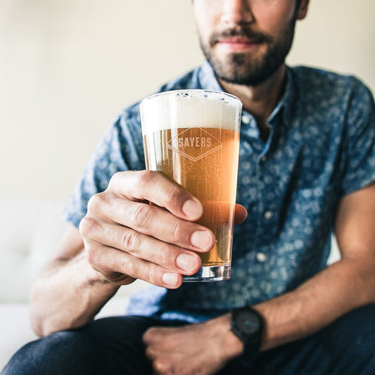 Pint Glasses - Set of 4: The Medalist