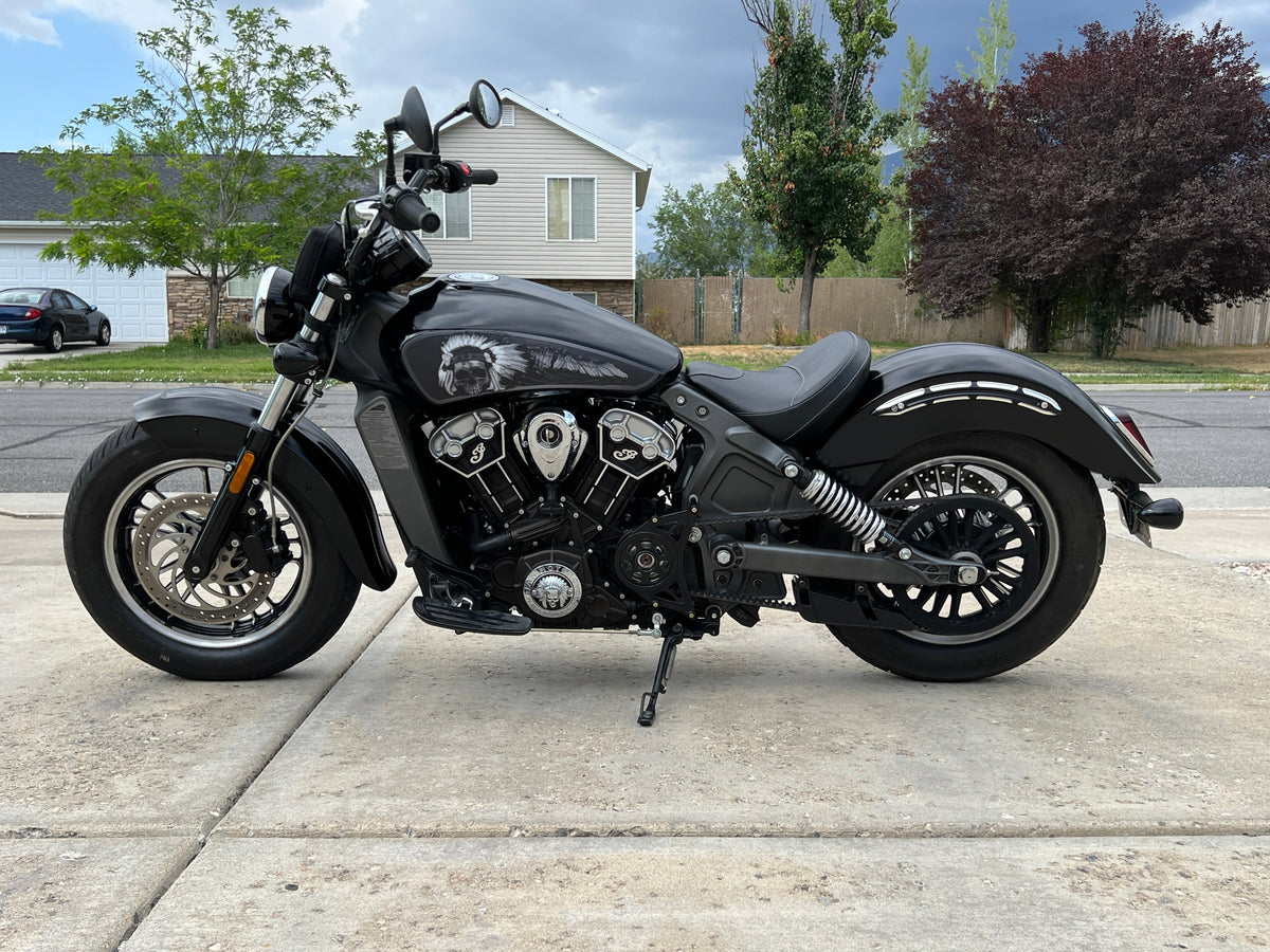 NEW Skull Warbonnet - Indian Scout (2014-2024) - Full Tank B&W